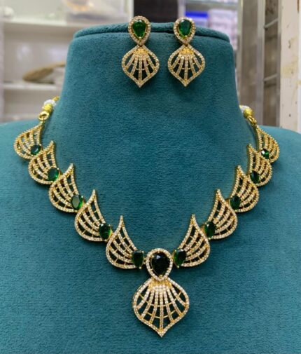 Emerald Fan Leaf Diamond Necklace Set – D&J Diamonds & Jewels