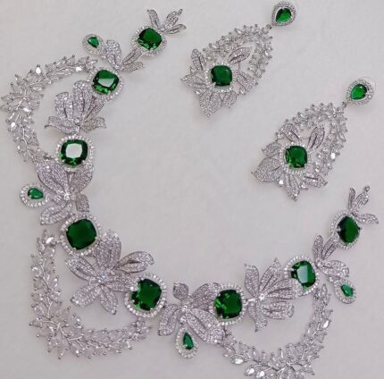 Mermaid Elegance Emerald Necklace & Earrings Set – D&J Diamonds & Jewels
