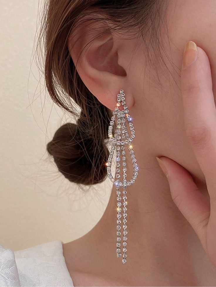 Rhinestone Tassel Drop Earrings (1)