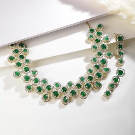Emerald Radiance Halo Necklace & Earrings Set – D&J Diamonds & Jewels